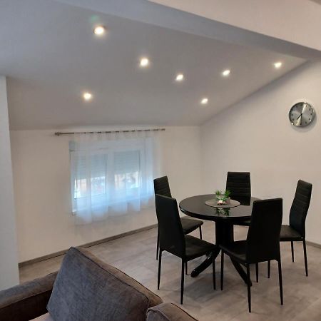 Apartmani Dream Пула Экстерьер фото